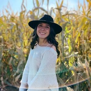 Meet your Posher, Jade